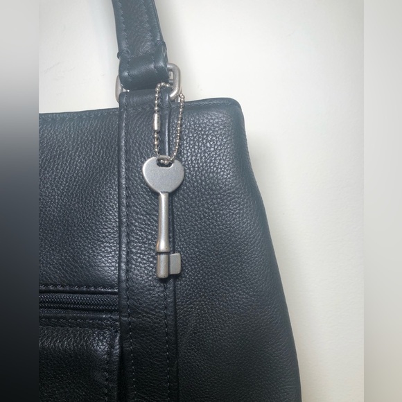 VINTAGE FOSSIL 1954 PEBBLED BLACK LEATHER SHOULDER BAG, #75082, LIKE NEW - Picture 2 of 11